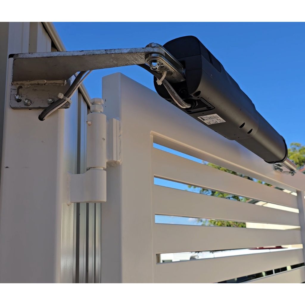 UNIVERSAL OUTWARD OPENING Bracket for swing gates